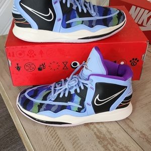 Nike Kyrie Infinity (GS) YOUNGER MALE OR FEMALE SHOES
